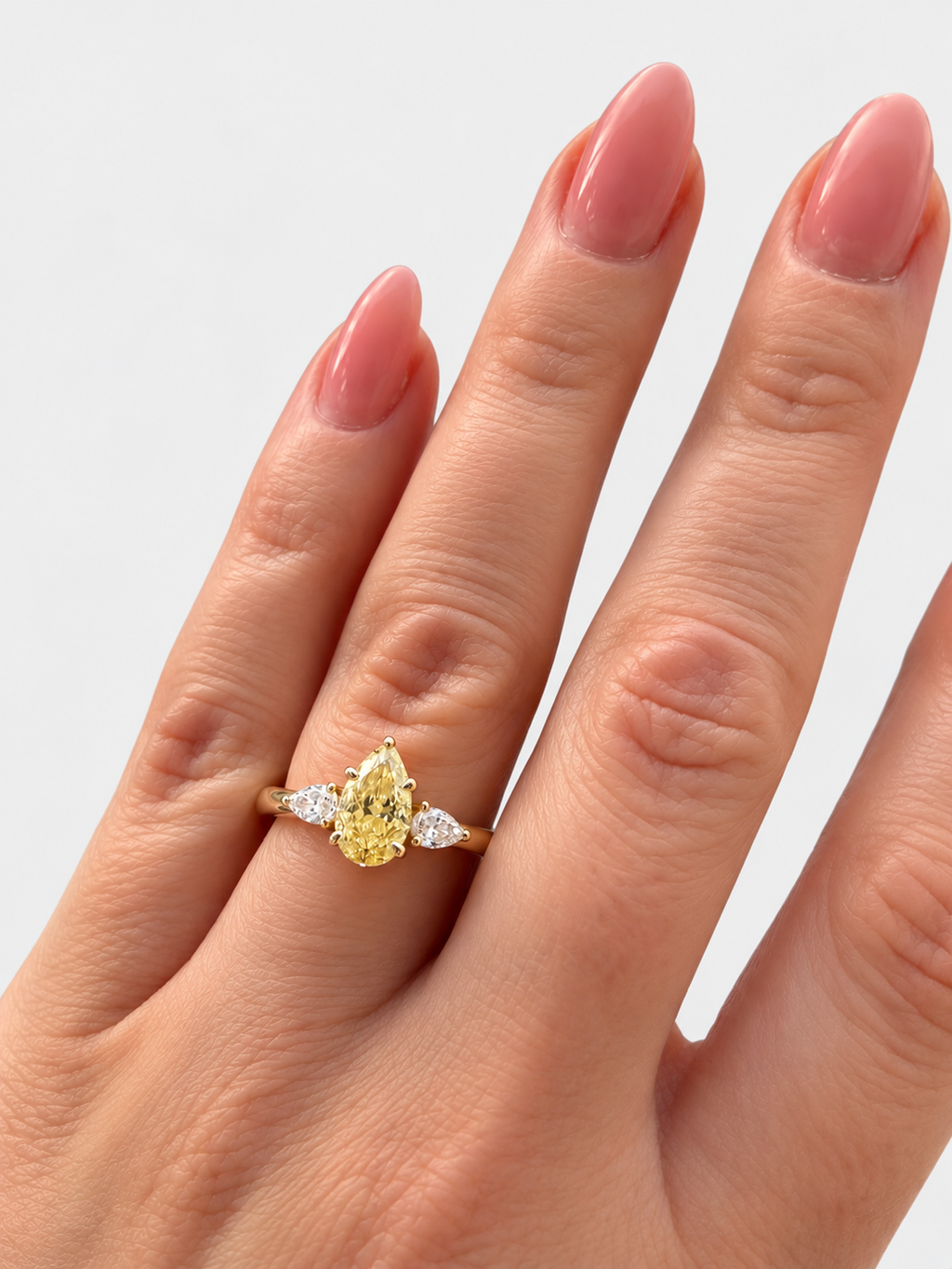 The Horizon Yellow diamond Ring
